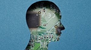 Imagem de silhueta humana com sistema de computador preenchendo ilustrando como é aplicada a inteligência artificial no ambiente jurídico