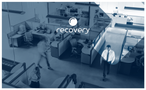 Imagem azul de escritório com texto "recovery"